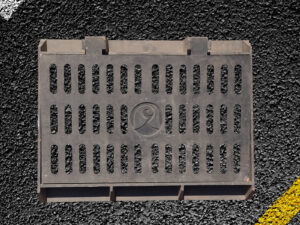 Cast-iron rain-receiving hatches,rainwater (square) Type ” TM ” on the hinge (840*650) (780*480) *100